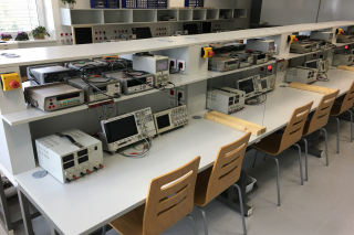 Analog circuit laboratory